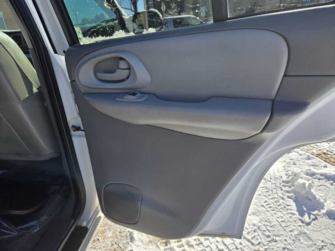 Used 2008 Chevrolet TrailBlazer LT image 22