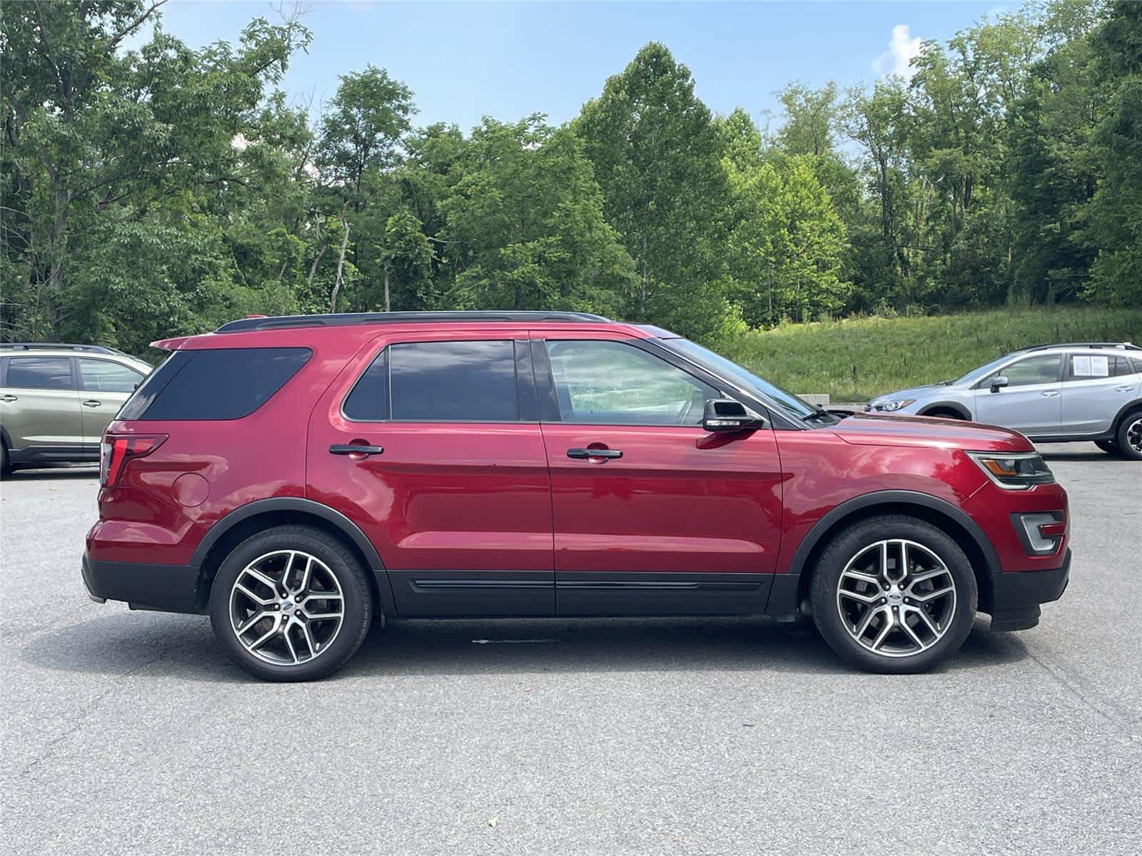 Used 2016 Ford Explorer Sport w/ Equipment Group 401A AWD/4WD image 6