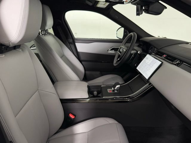 Certified 2026 Land Rover Range Rover Velar Dynamic SE AWD/4WD image 35