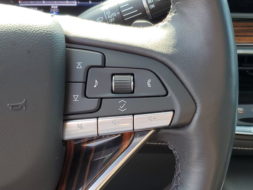 Used 2024 Cadillac Escalade ESV Premium Luxury w/ LPO, Floor Liner Package AWD/4WD image 13