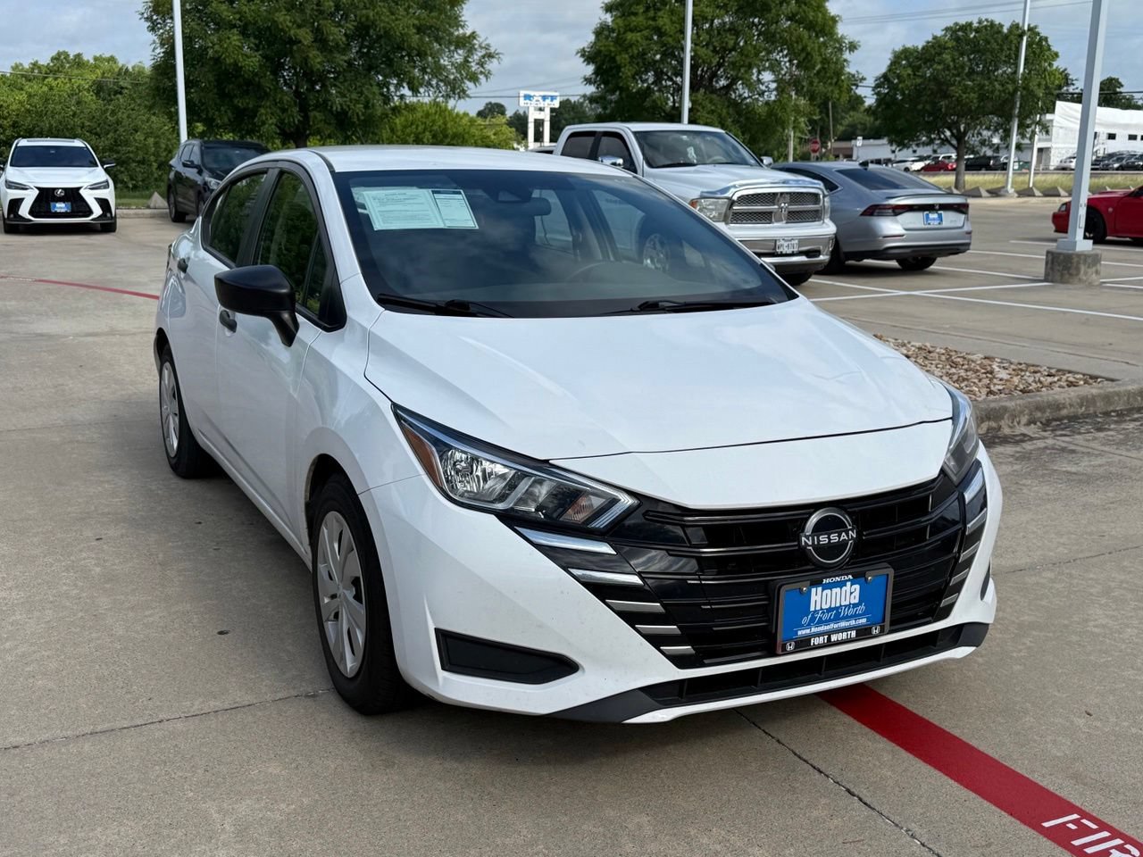 Used 2023 Nissan Versa S FWD image 7