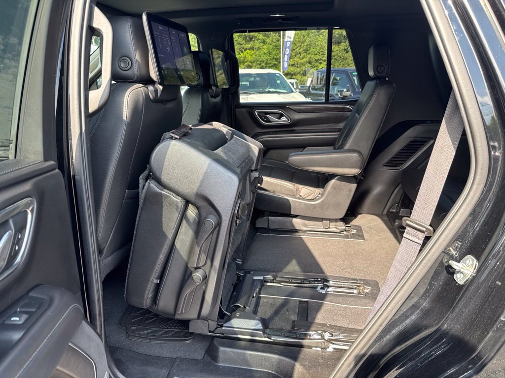 Used 2021 Chevrolet Tahoe Z71 w/ Rear Media and Nav Package AWD/4WD image 33