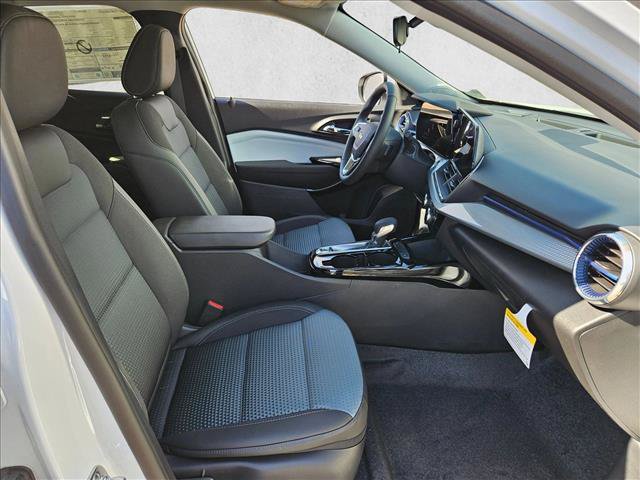 New 2026 Chevrolet Trax LT w/ Driver Confidence Package FWD image 17