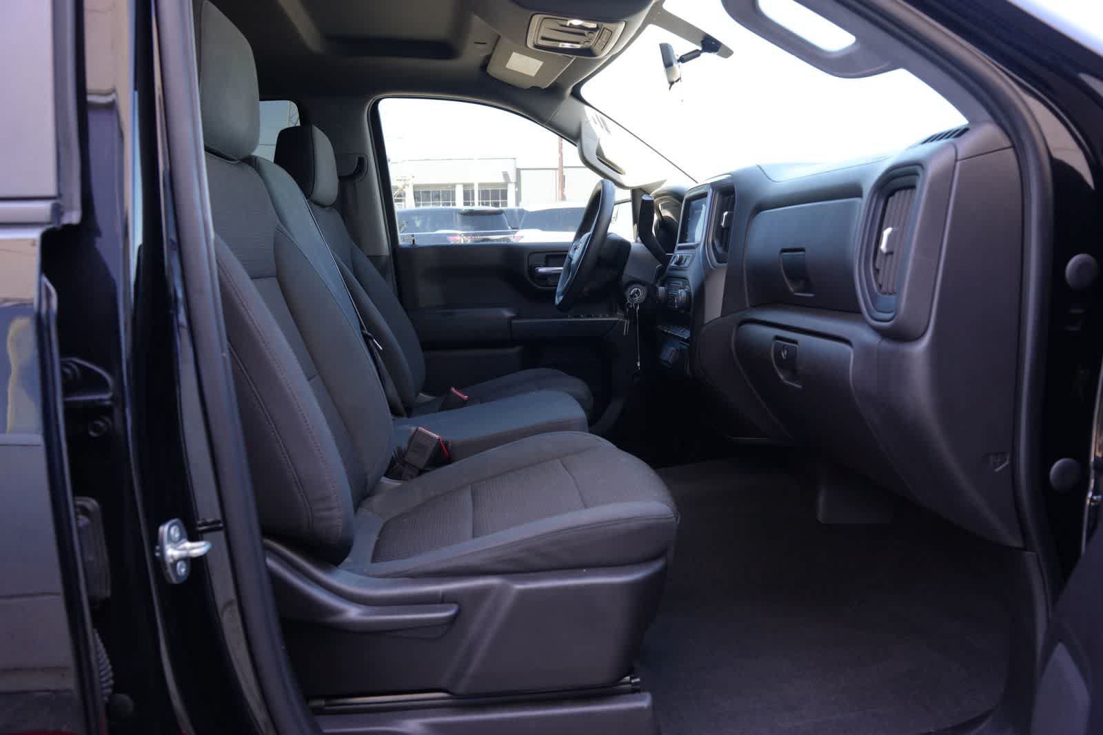 Used 2020 Chevrolet Silverado 1500 Custom w/ Custom Value Package RWD image 19