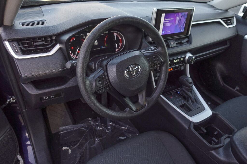 Used 2024 Toyota RAV4 XLE image 10