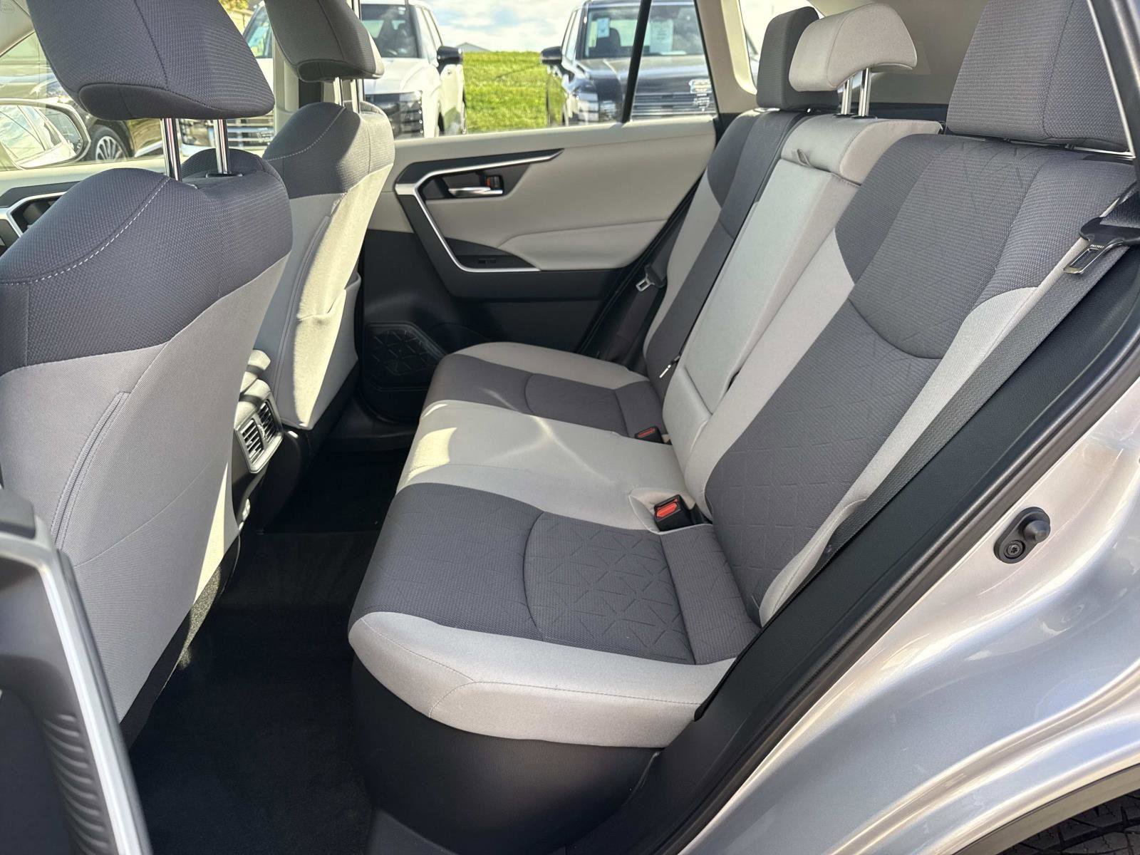 Used 2023 Toyota RAV4 XLE w/ Convenience Package image 23