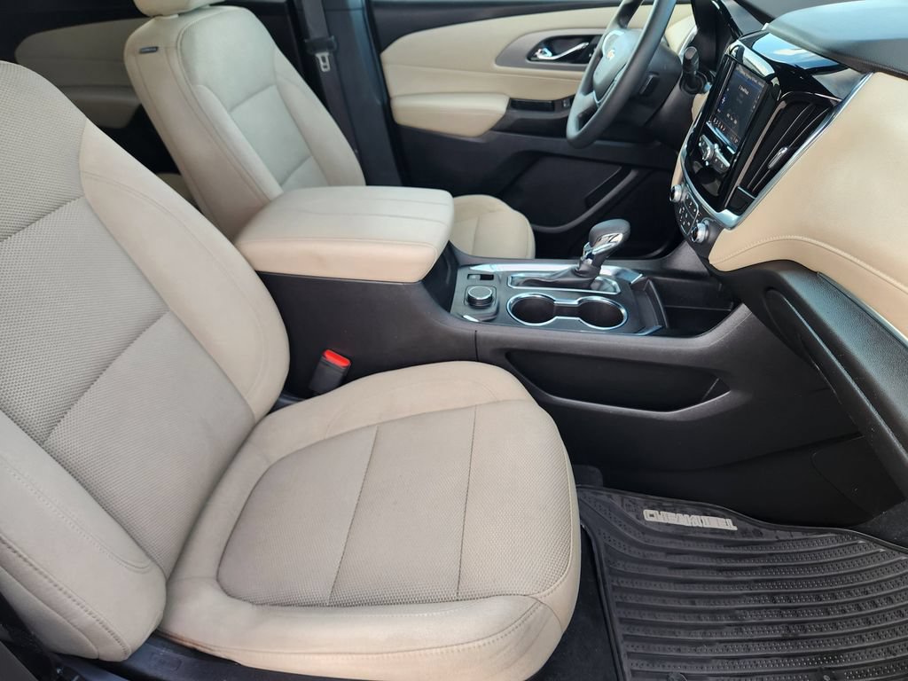 Used 2023 Chevrolet Traverse LS FWD image 15