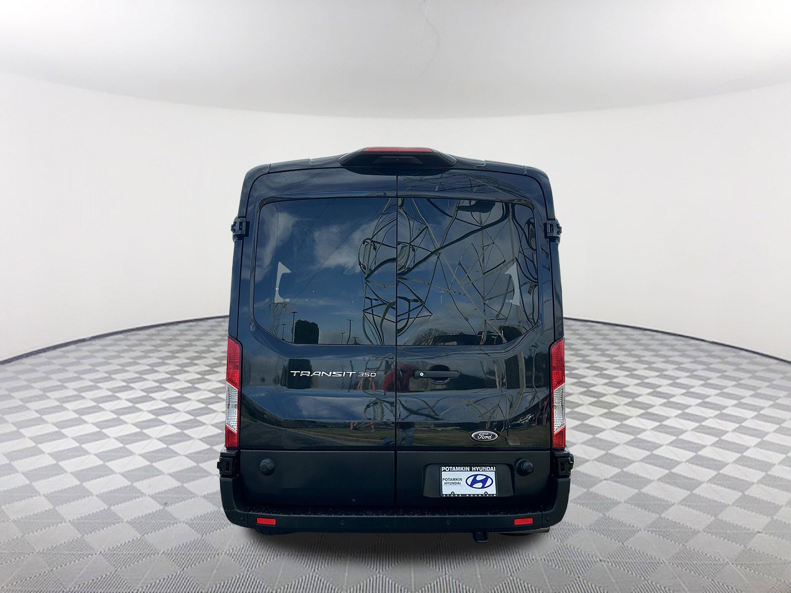 Used 2024 Ford Transit 350 XL image 8