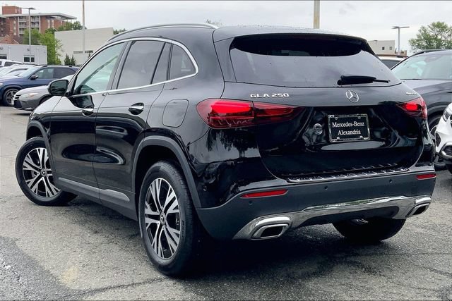 Used 2026 Mercedes-Benz GLA 250 4MATIC image 10
