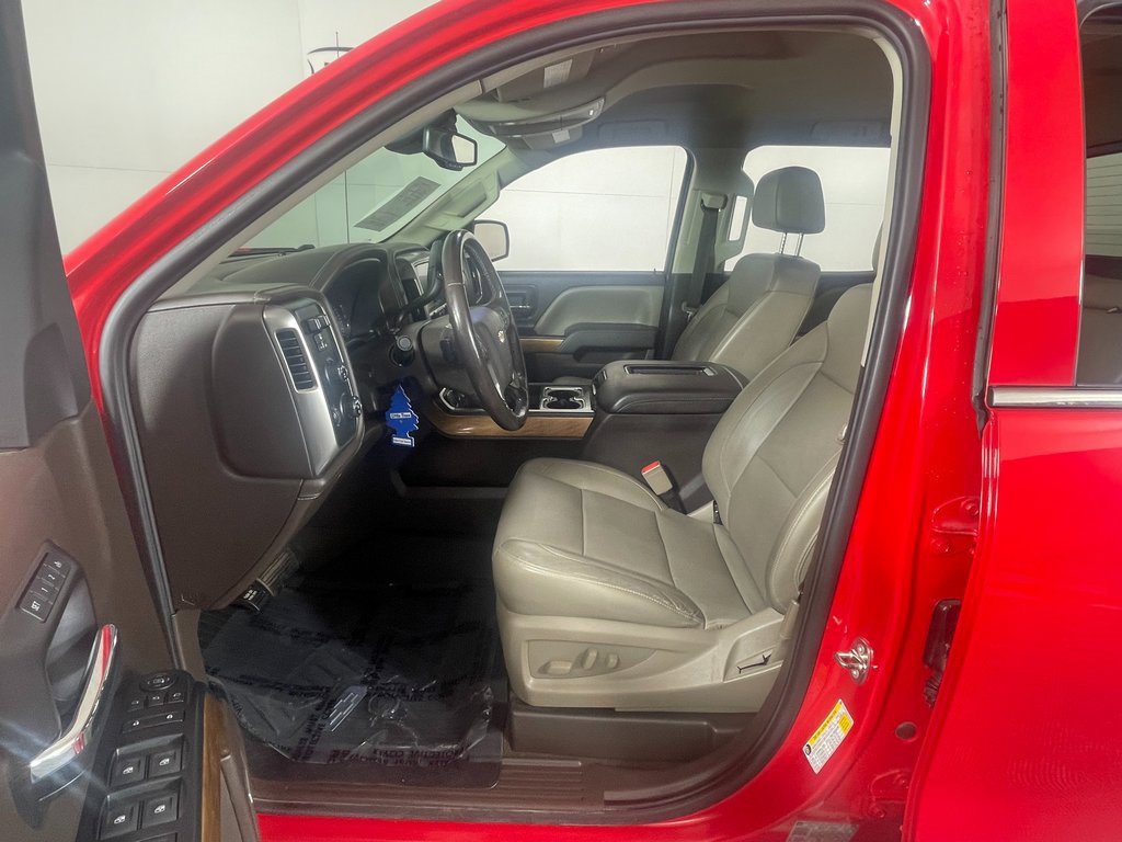 Used 2018 Chevrolet Silverado 1500 LTZ w/ Sport Package image 13