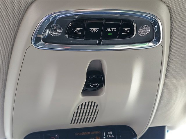 Used 2021 Volvo XC90 T6 Momentum w/ Advanced Package image 22