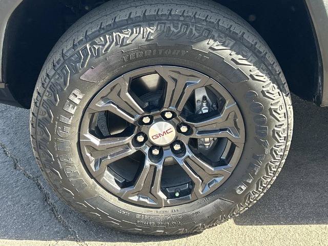 Used 2024 GMC Canyon Elevation w/ Elevation Premium Package AWD/4WD image 27