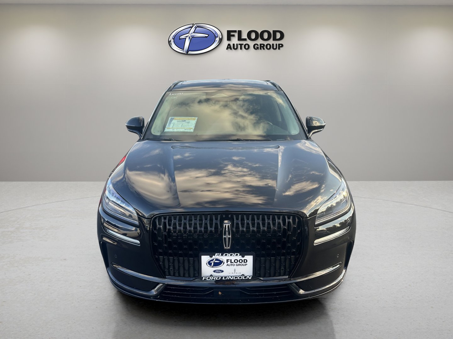 New 2026 Lincoln Corsair Premiere image 2