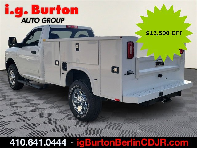 New 2024 RAM 2500 Tradesman w/ Chrome Appearance Group image 3