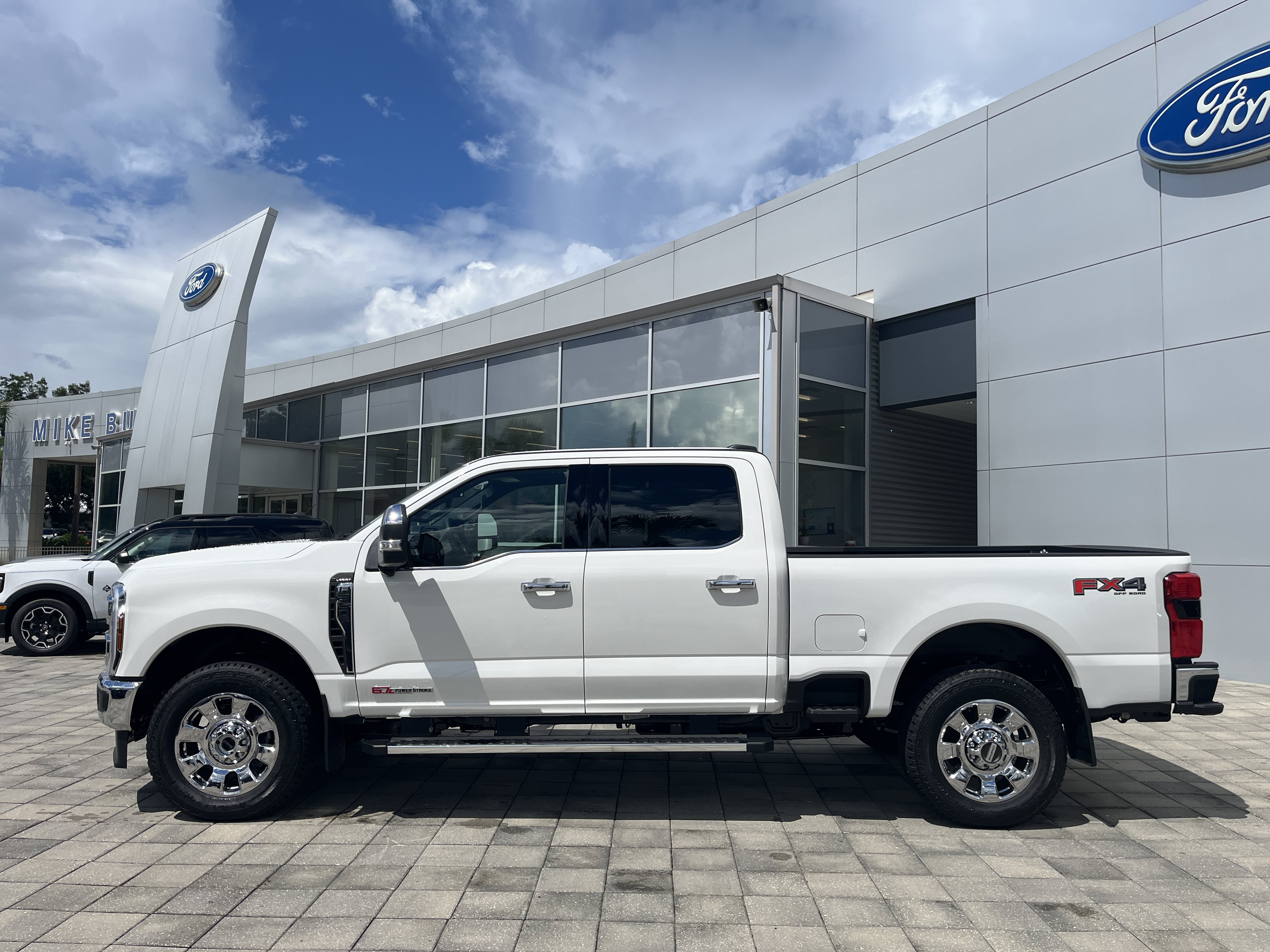 New 2026 Ford F350 Lariat w/ Chrome Package AWD/4WD image 3