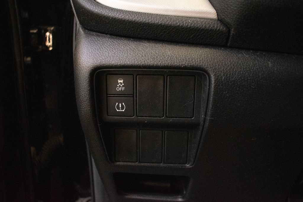 Used 2019 Honda CR-V LX image 18