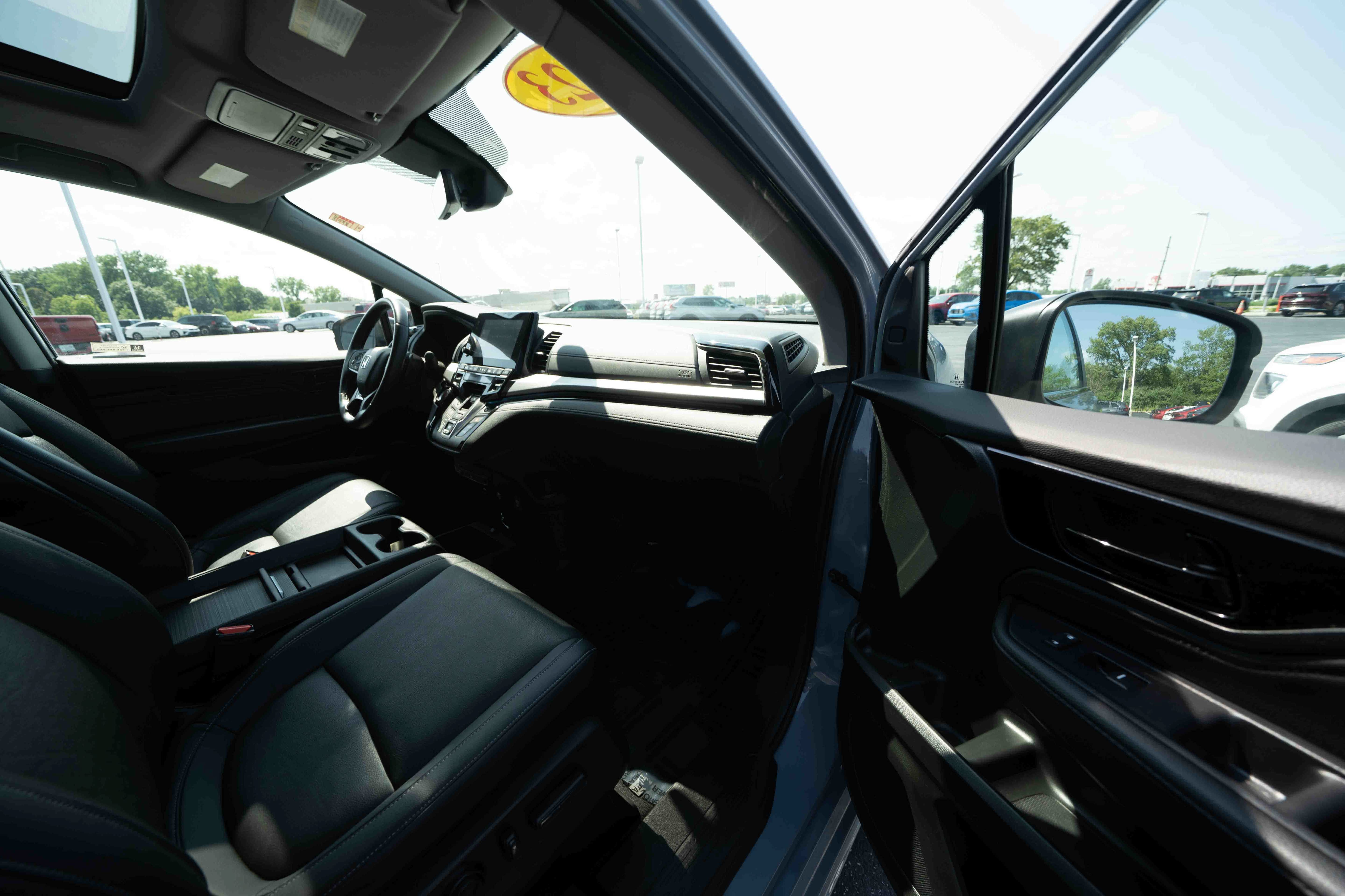 Used 2023 Honda Odyssey Touring image 27