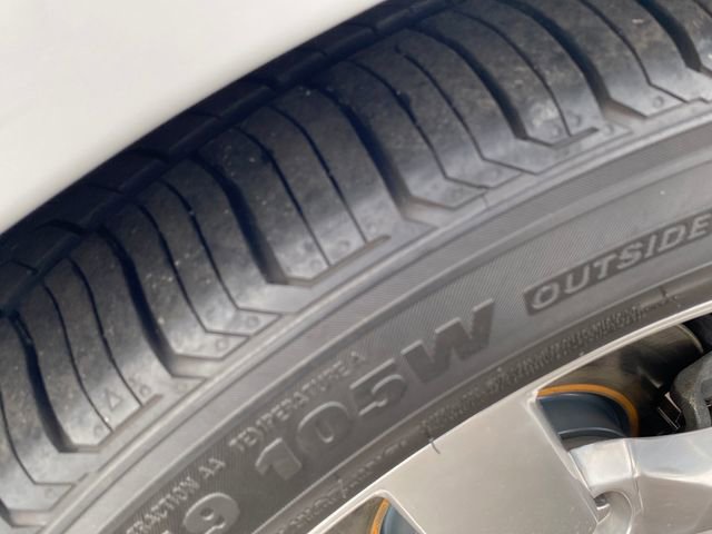 Used 2015 Chevrolet Camaro LT w/ 1LT Preferred Package image 19