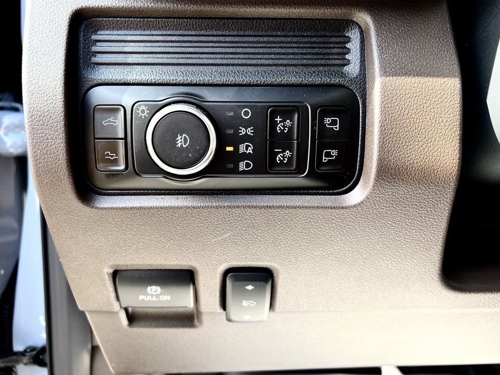 New 2025 Ford F250 King Ranch w/ Chrome Package image 20