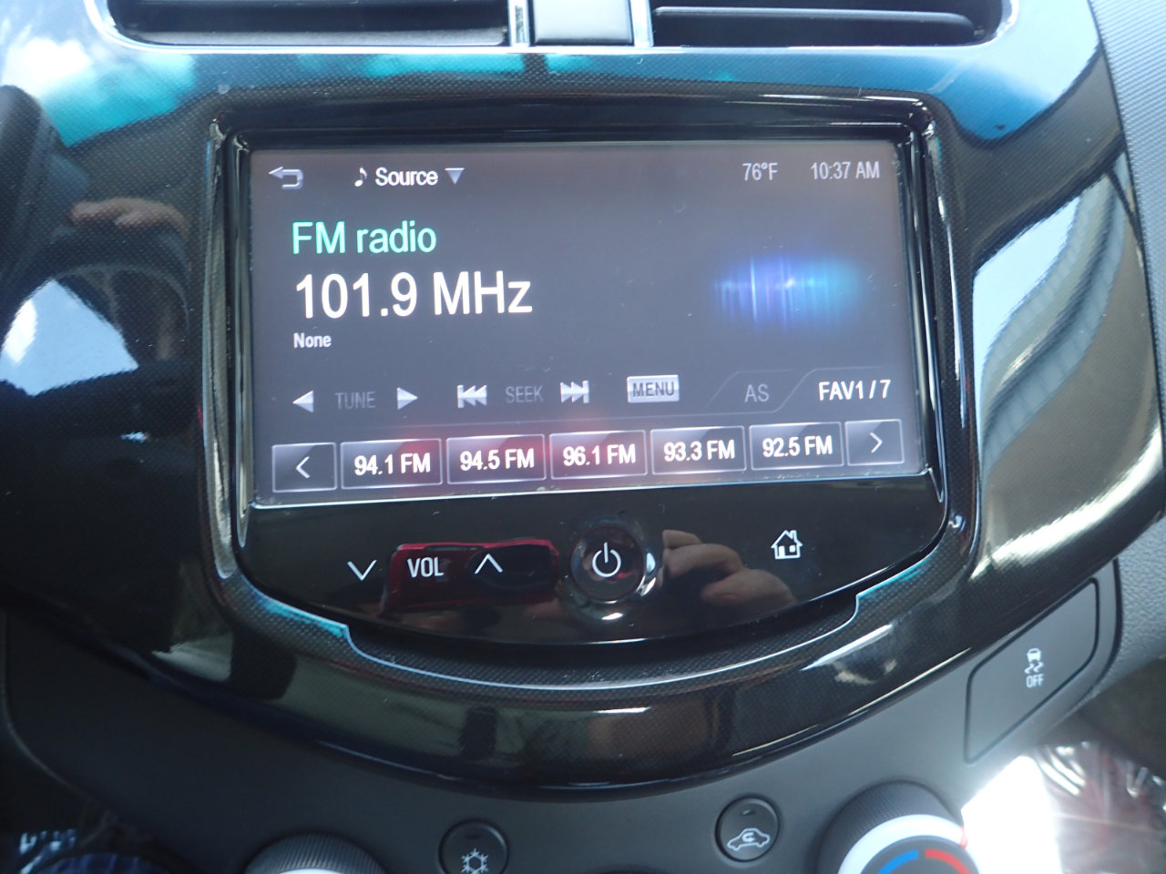 Used 2015 Chevrolet Spark LT image 19