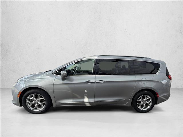 Used 2018 Chrysler Pacifica Limited FWD video 2
