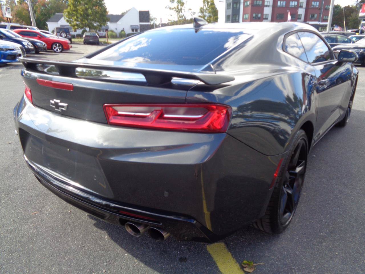 Used 2018 Chevrolet Camaro SS RWD image 16
