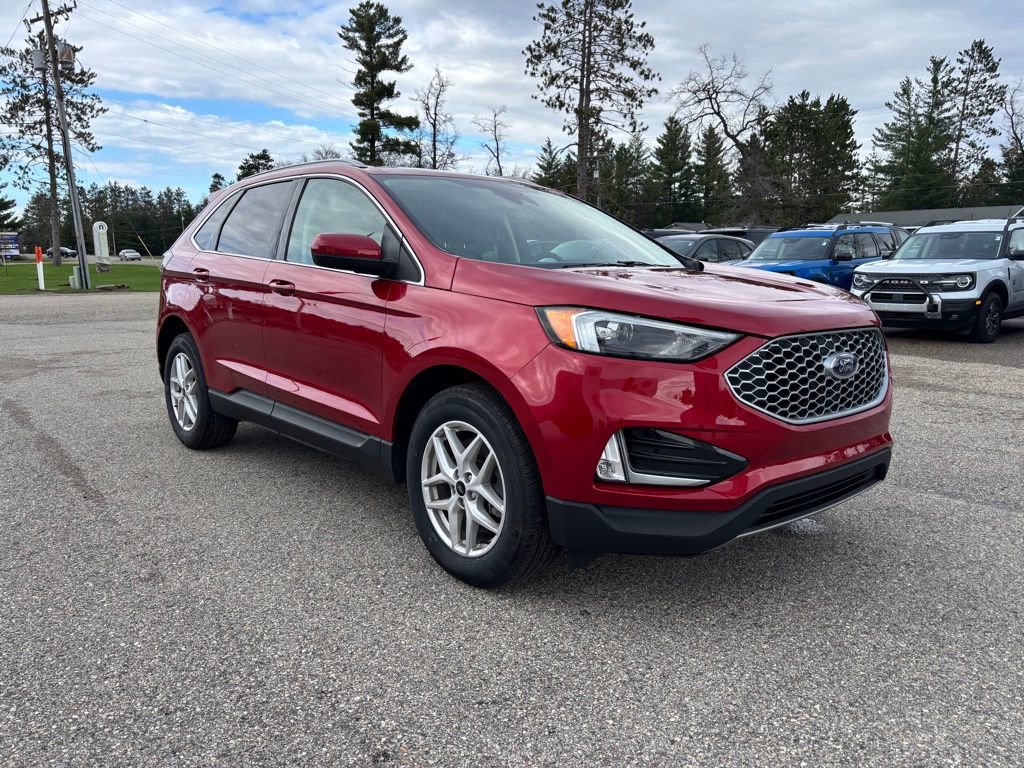 Used 2023 Ford Edge SEL w/ Convenience Package