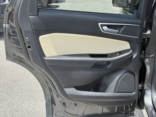Used 2019 Ford Edge SEL w/ Equipment Group 201A FWD image 33