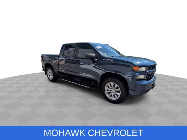 Certified 2020 Chevrolet Silverado 1500 Custom w/ Custom Value Package AWD/4WD image 2