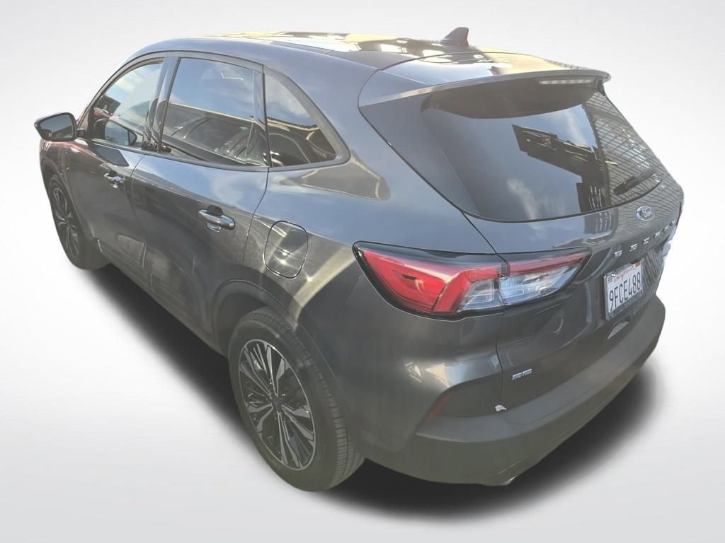 Used 2022 Ford Escape SE w/ SE Sport Appearance Package image 5