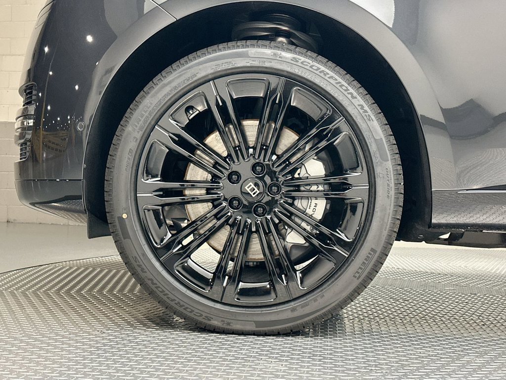 New 2027 Land Rover Range Rover SE AWD/4WD image 5