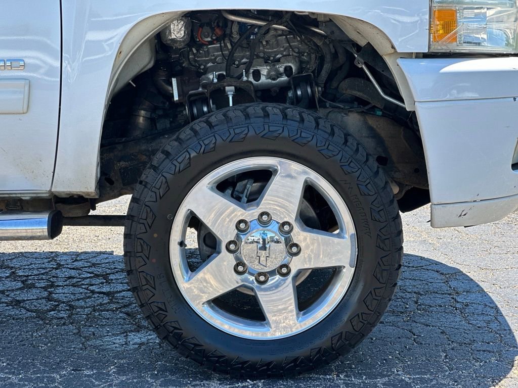 Used 2014 Chevrolet Silverado 2500 LTZ w/ LTZ Plus Package AWD/4WD image 27