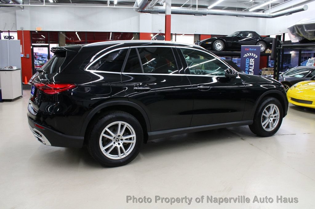 Used 2025 Mercedes-Benz GLC 300 4MATIC image 6