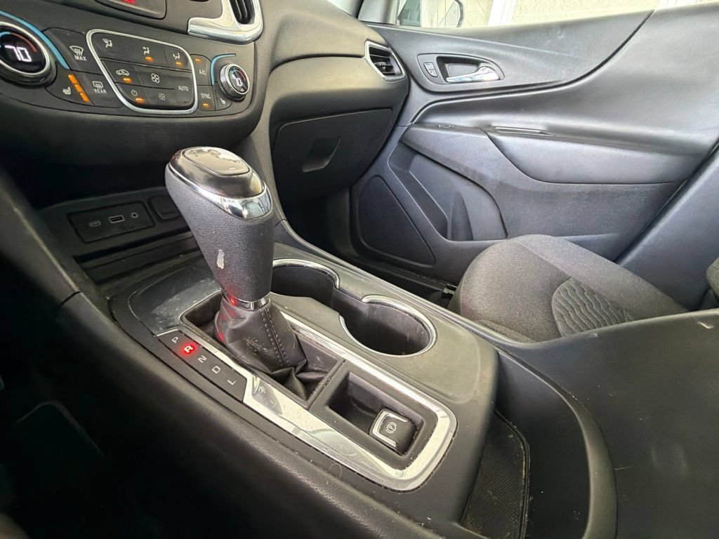 Used 2021 Chevrolet Equinox LT FWD image 32