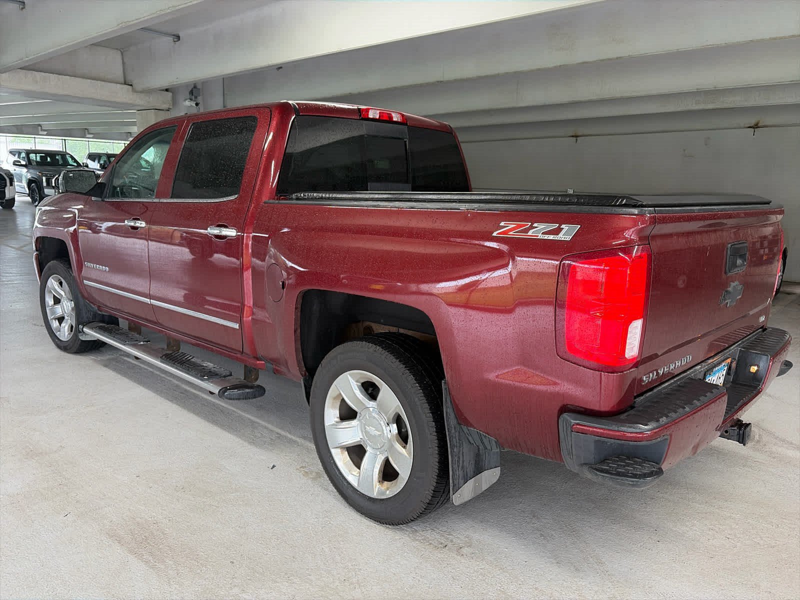 Used 2017 Chevrolet Silverado 1500 LTZ Z71 AWD/4WD image 4