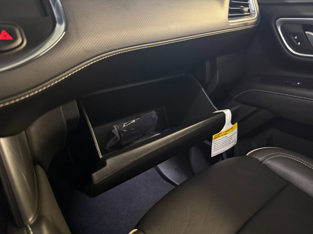 Used 2023 Chevrolet Suburban Premier image 10