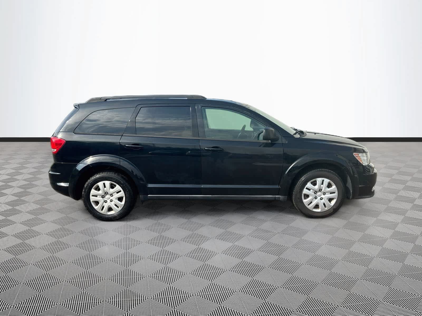 Used 2015 Dodge Journey SE w/ Quick Order Package 22F SE FWD image 4
