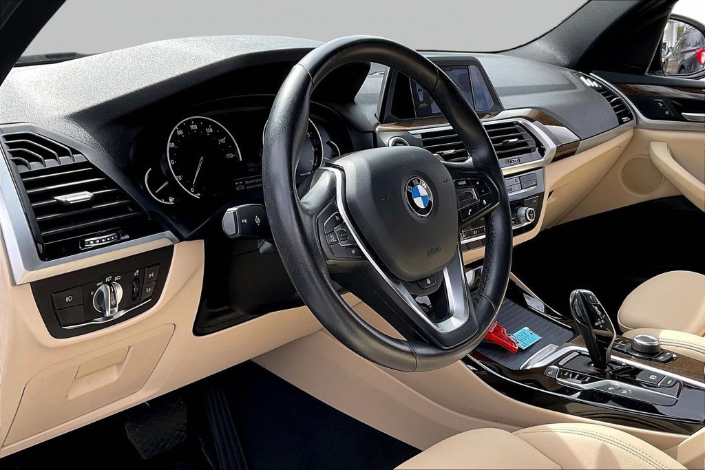 Used 2019 BMW X3 xDrive30i w/ Driving Assistance Package AWD/4WD image 4