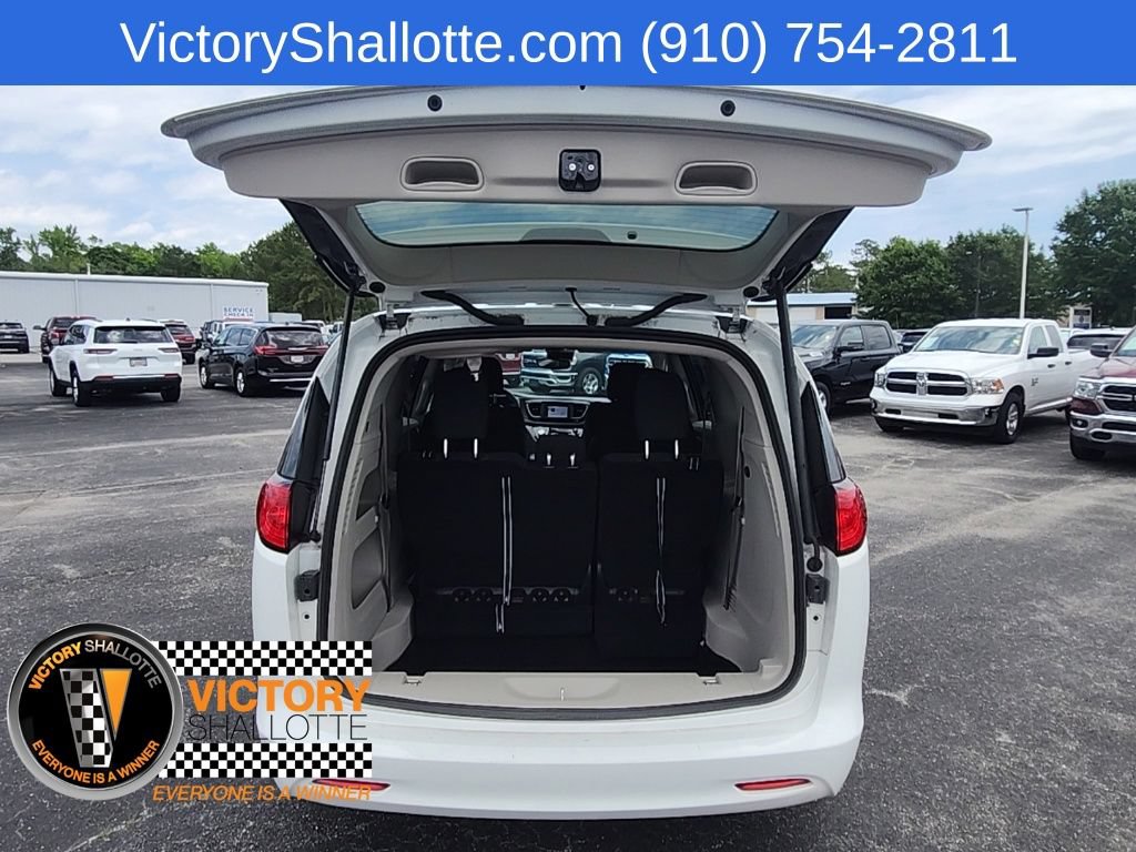 Certified 2023 Chrysler Voyager LX FWD image 25