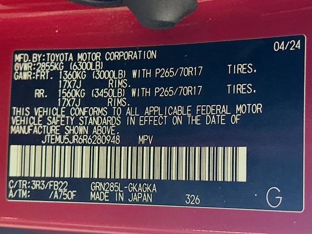 Used 2024 Toyota 4Runner SR5 image 32