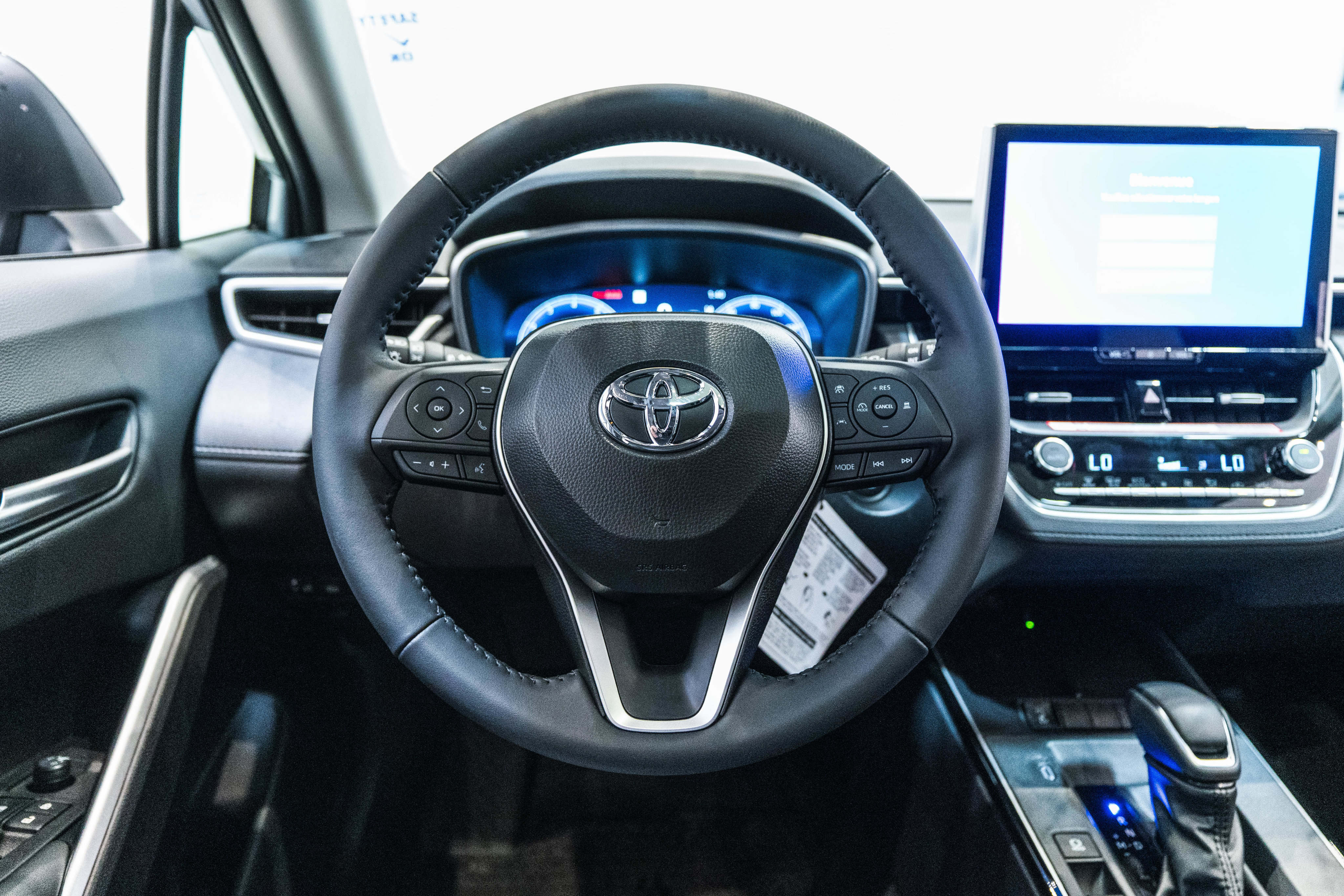 Certified 2026 Toyota Corolla Cross XLE w/ Convenience Package FWD image 15