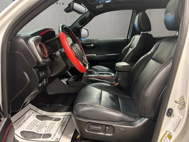 Used 2021 Toyota Tacoma TRD Pro AWD/4WD image 12