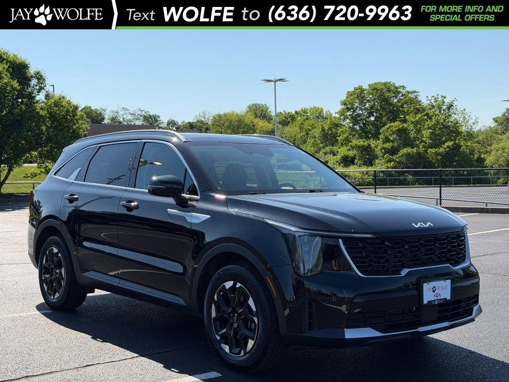 Used 2025 Kia Sorento S w/ Panoramic Sunroof Package FWD image 1
