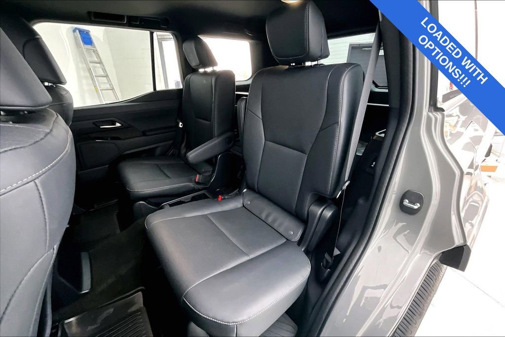 Used 2025 Lexus GX 550 image 34