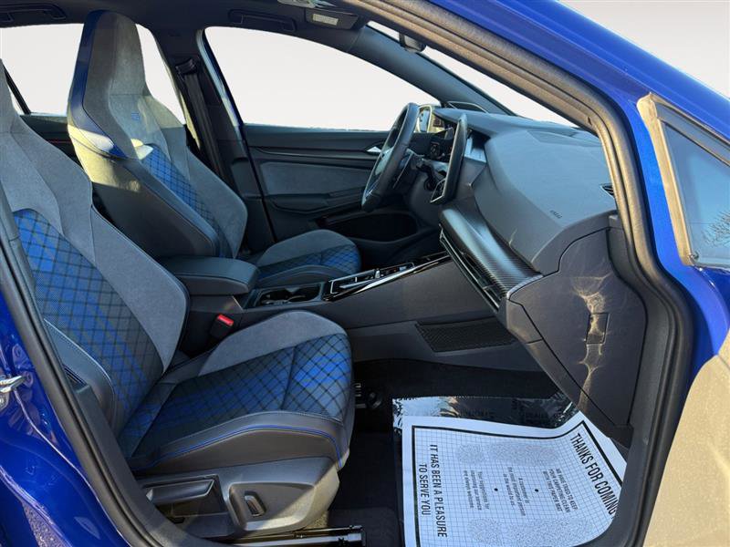 Used 2025 Volkswagen Golf R Black Edition image 17