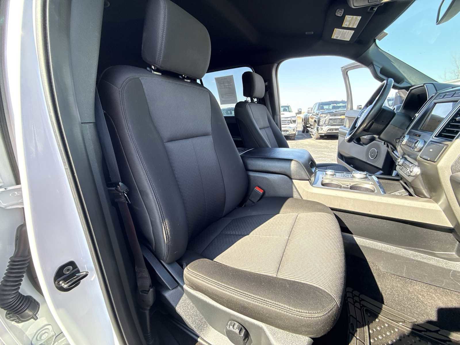 Used 2019 Ford Expedition XLT image 25