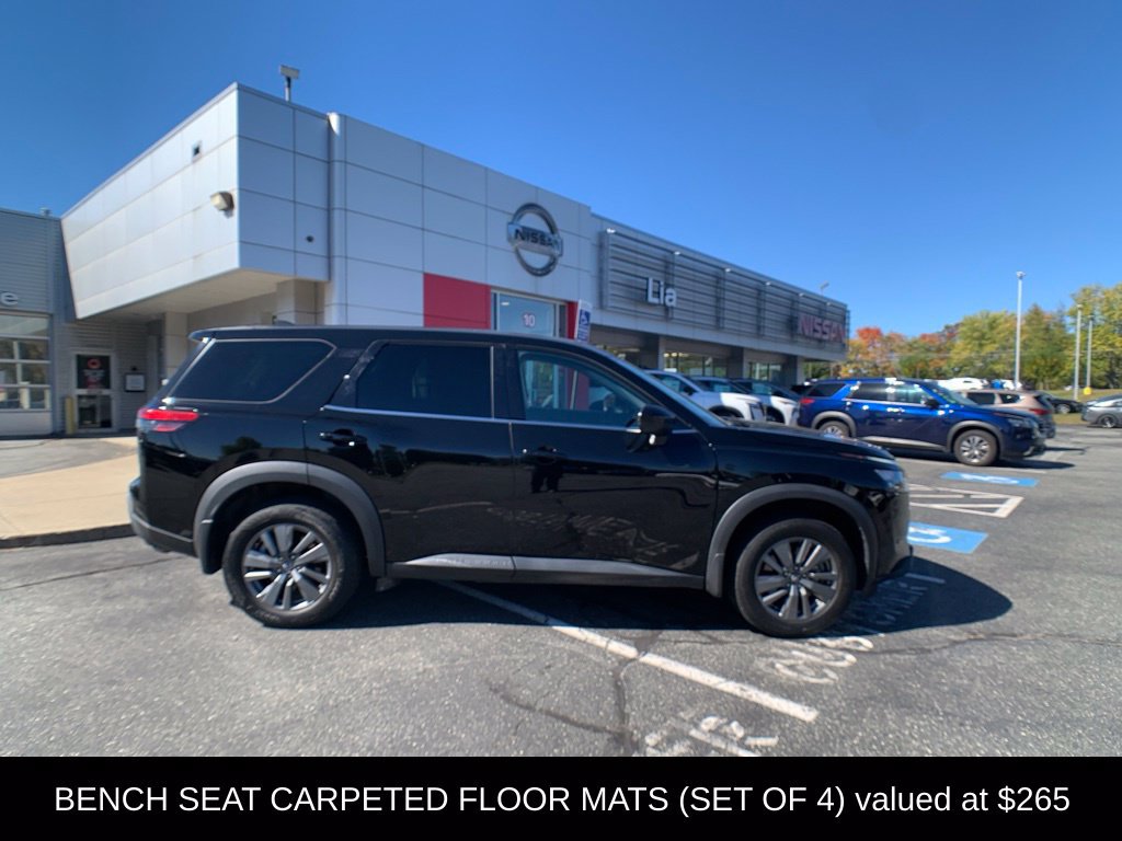 Used 2023 Nissan Pathfinder S AWD/4WD image 2