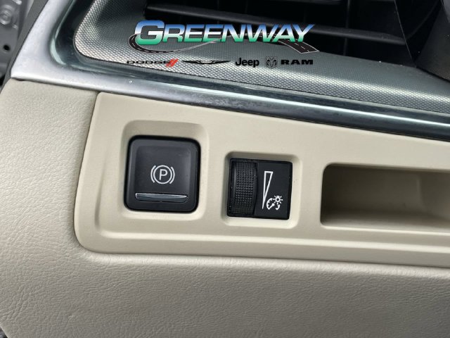 Used 2017 Cadillac XT5 Premium Luxury FWD image 28