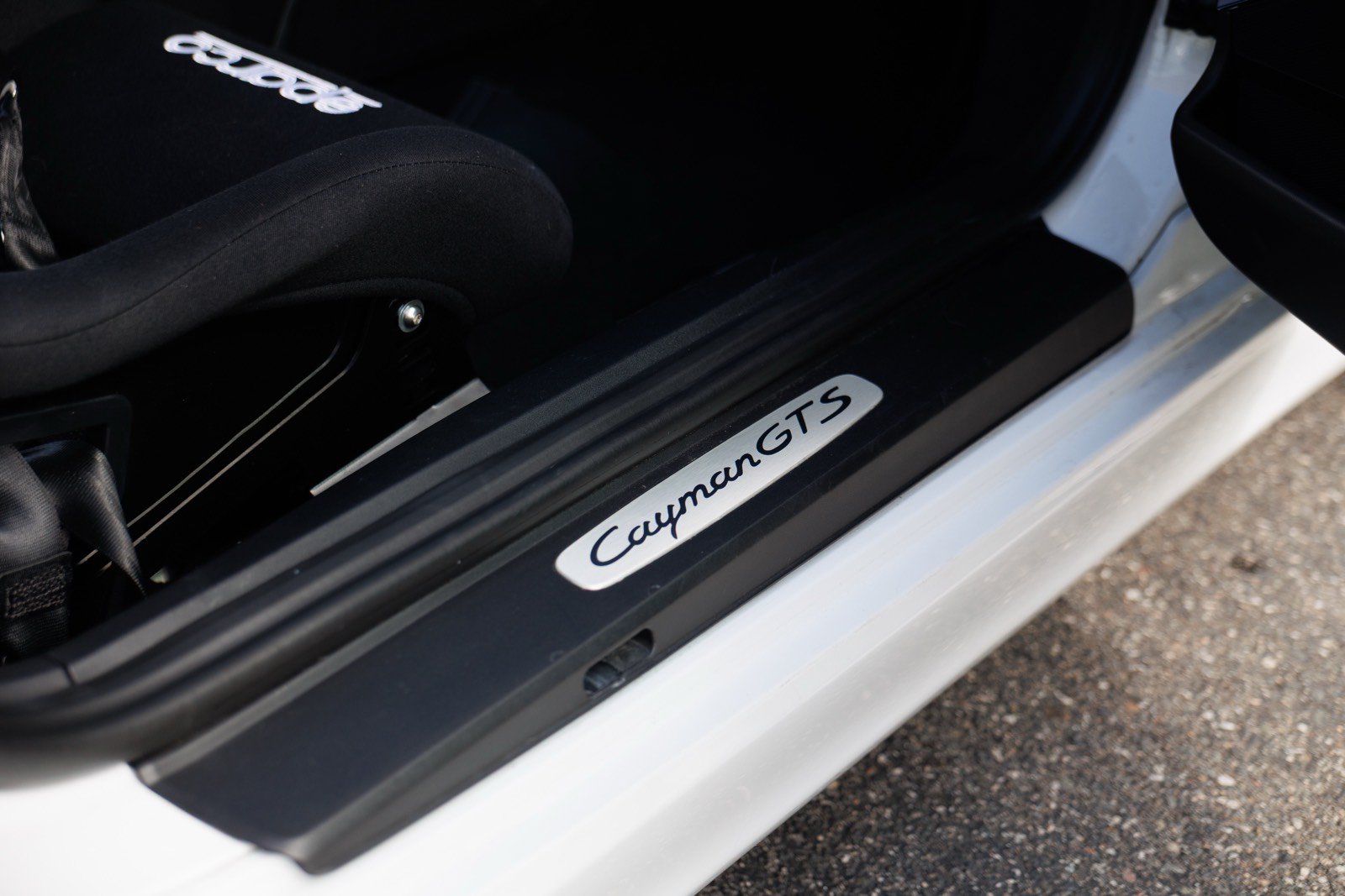 Used 2015 Porsche Cayman GTS RWD image 18
