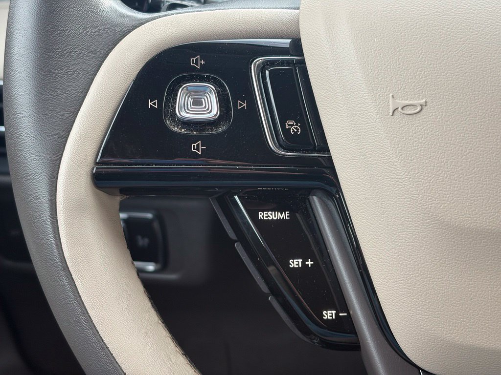 Used 2023 Lincoln Corsair AWD w/ Equipment Group 101A image 19